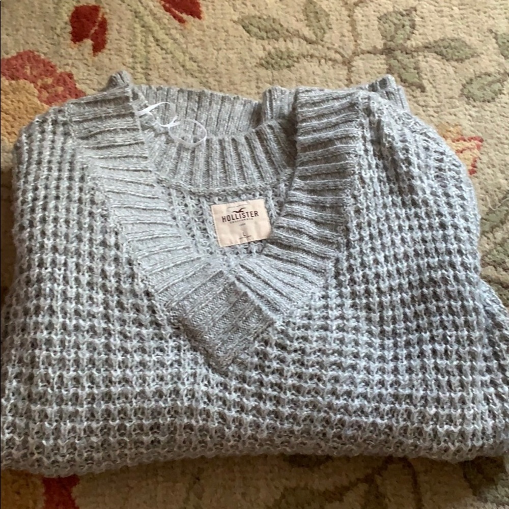 Hollister V-Neck Sweater